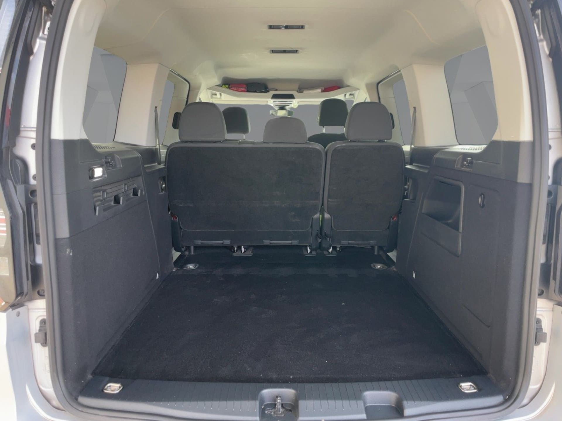 Volkswagen Caddy Maxi Basis-Modell