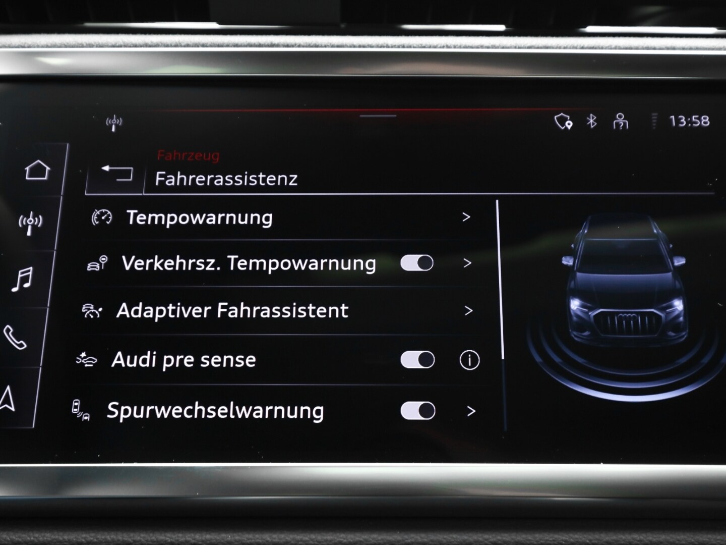 Bild über Audi Q3 S line 35 TFSI S tronic - für weitere Informationen kontaktieren Sie den Audi Partner