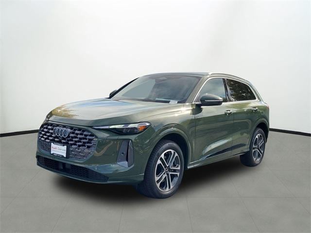 2025 Audi Q5 Premium's photo