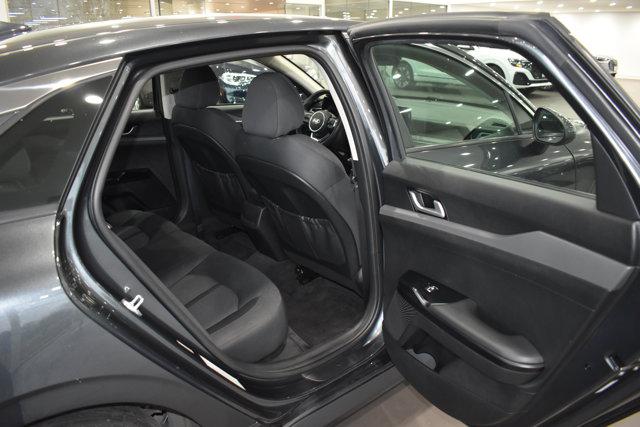 2021 Kia K5 LXS - Photo 24