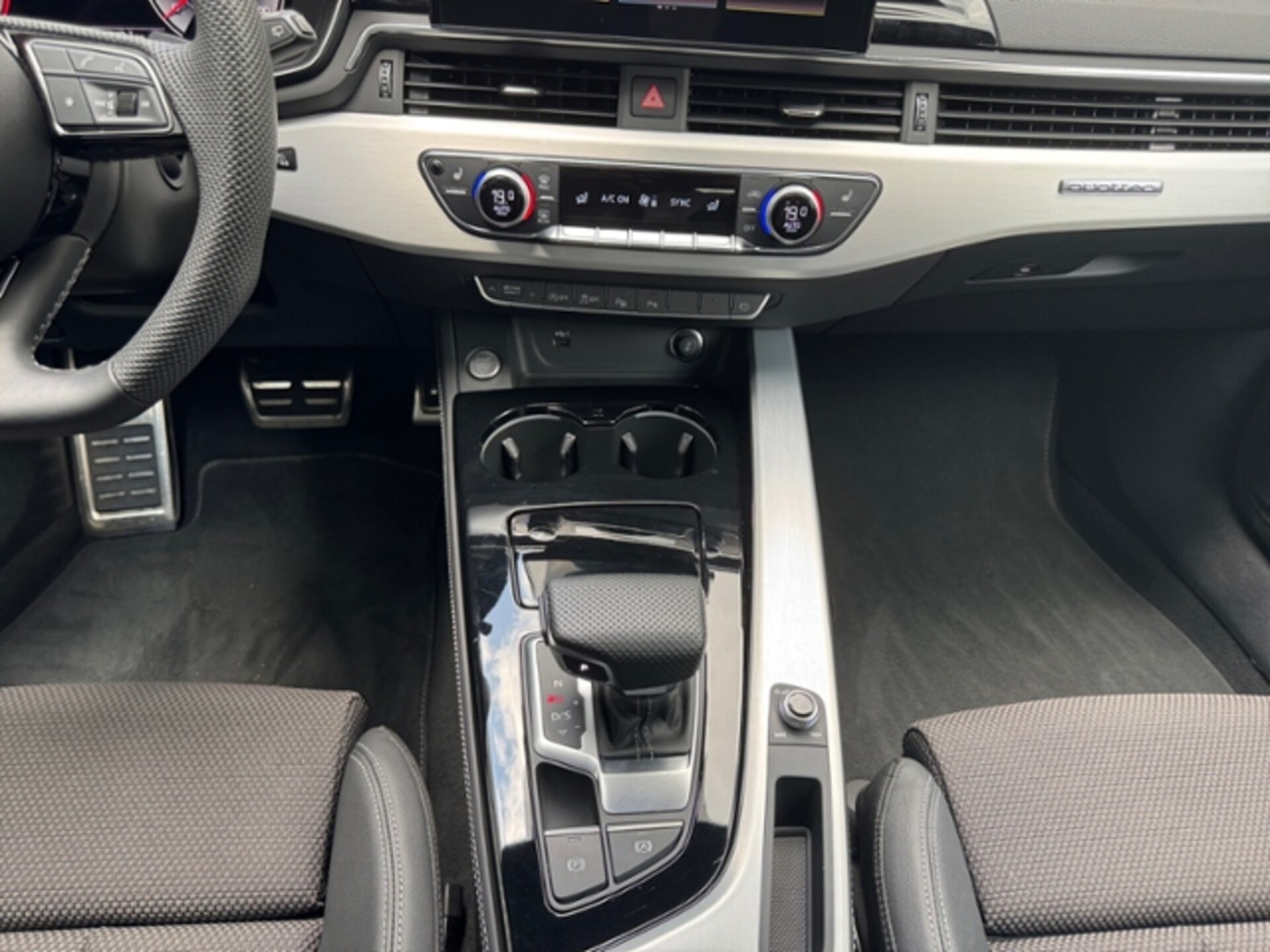 Audi A4 Avant S line