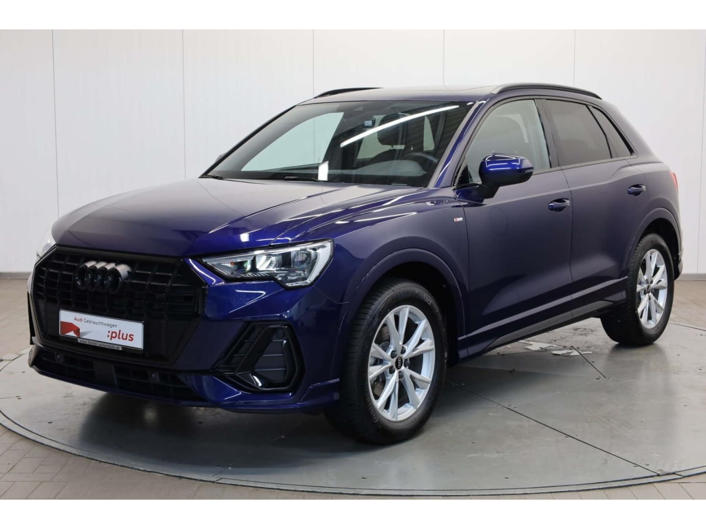 Bild über Audi Q3 TFSI 110 kW S tronic - für weitere Informationen kontaktieren Sie den Audi Partner