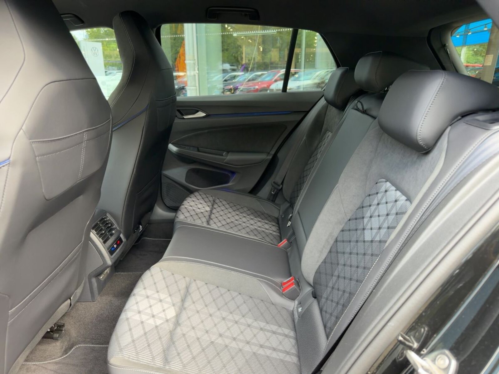 Volkswagen Golf – Bild 8