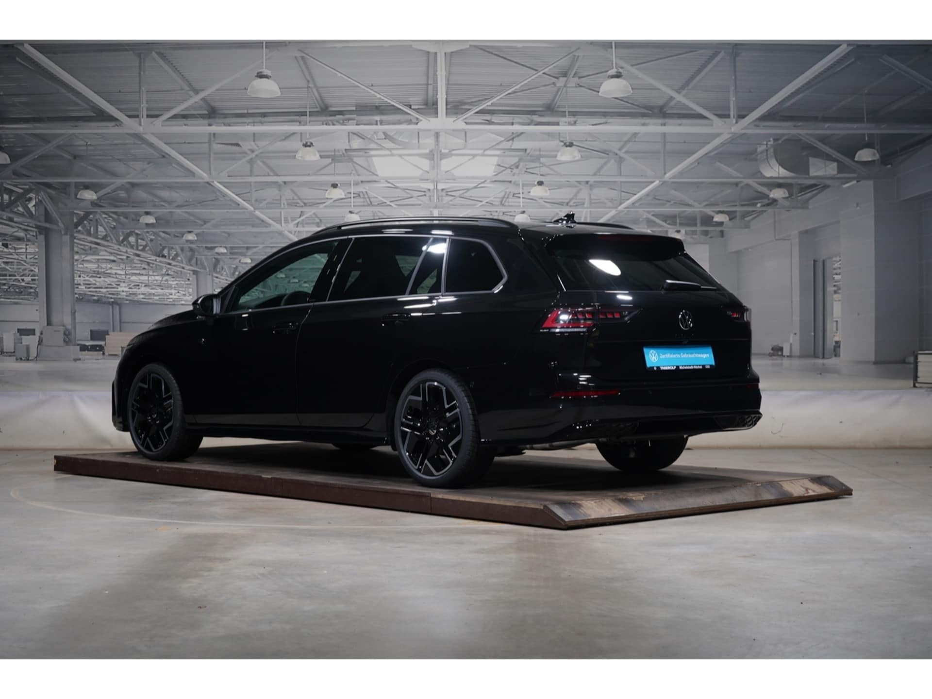 Volkswagen Golf Variant R-Line