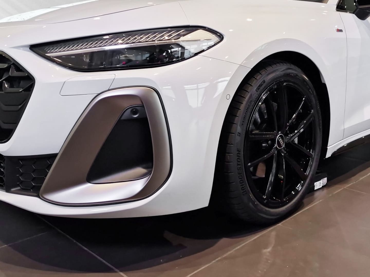 Bild über Audi A5 Avant TFSI quattro S tronic - für weitere Informationen kontaktieren Sie den Audi Partner