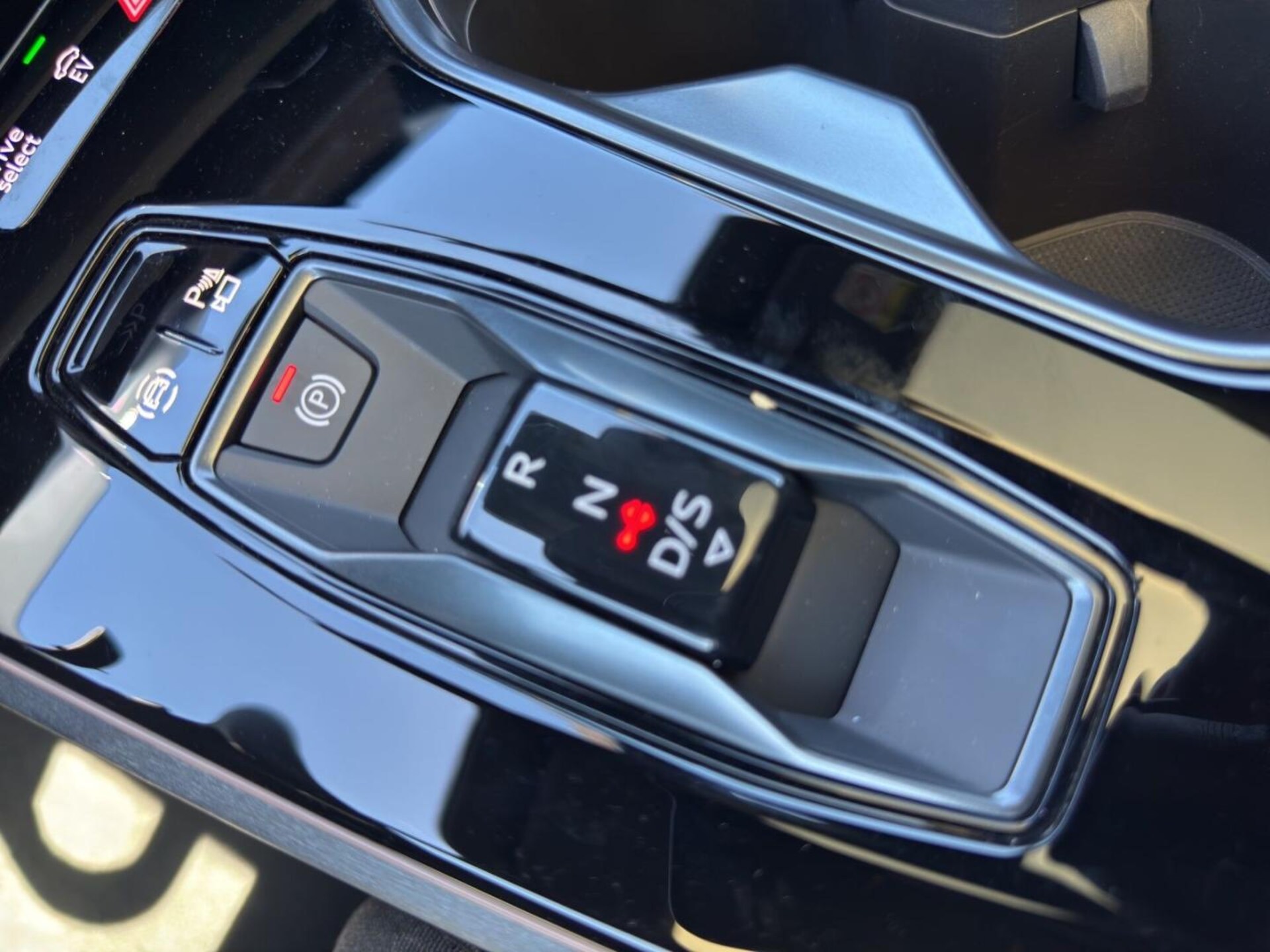 Audi A6 Limousine e-hybrid edition one