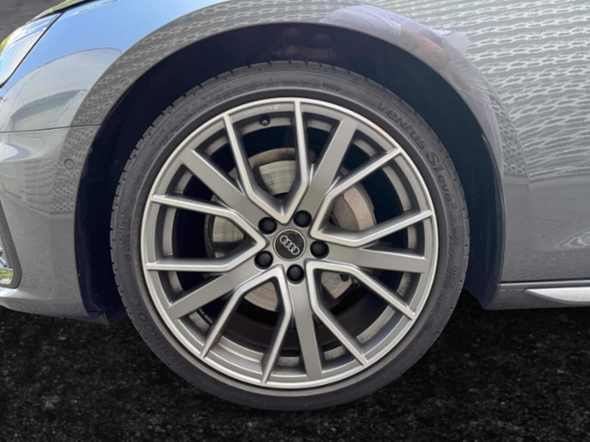 Audi A4 Avant S line