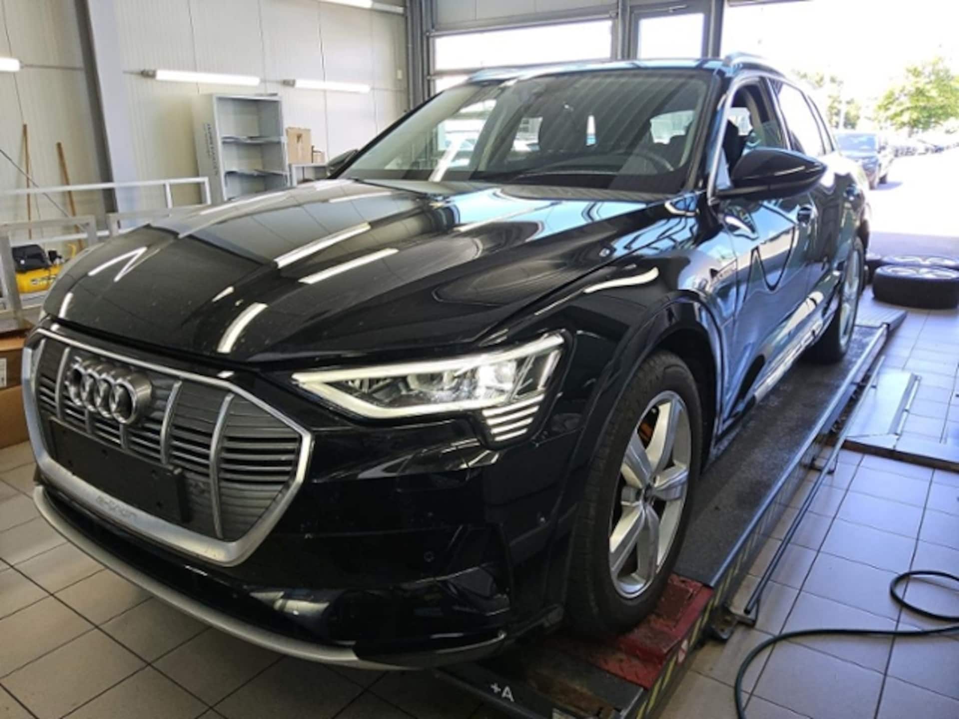 Audi e-tron advanced