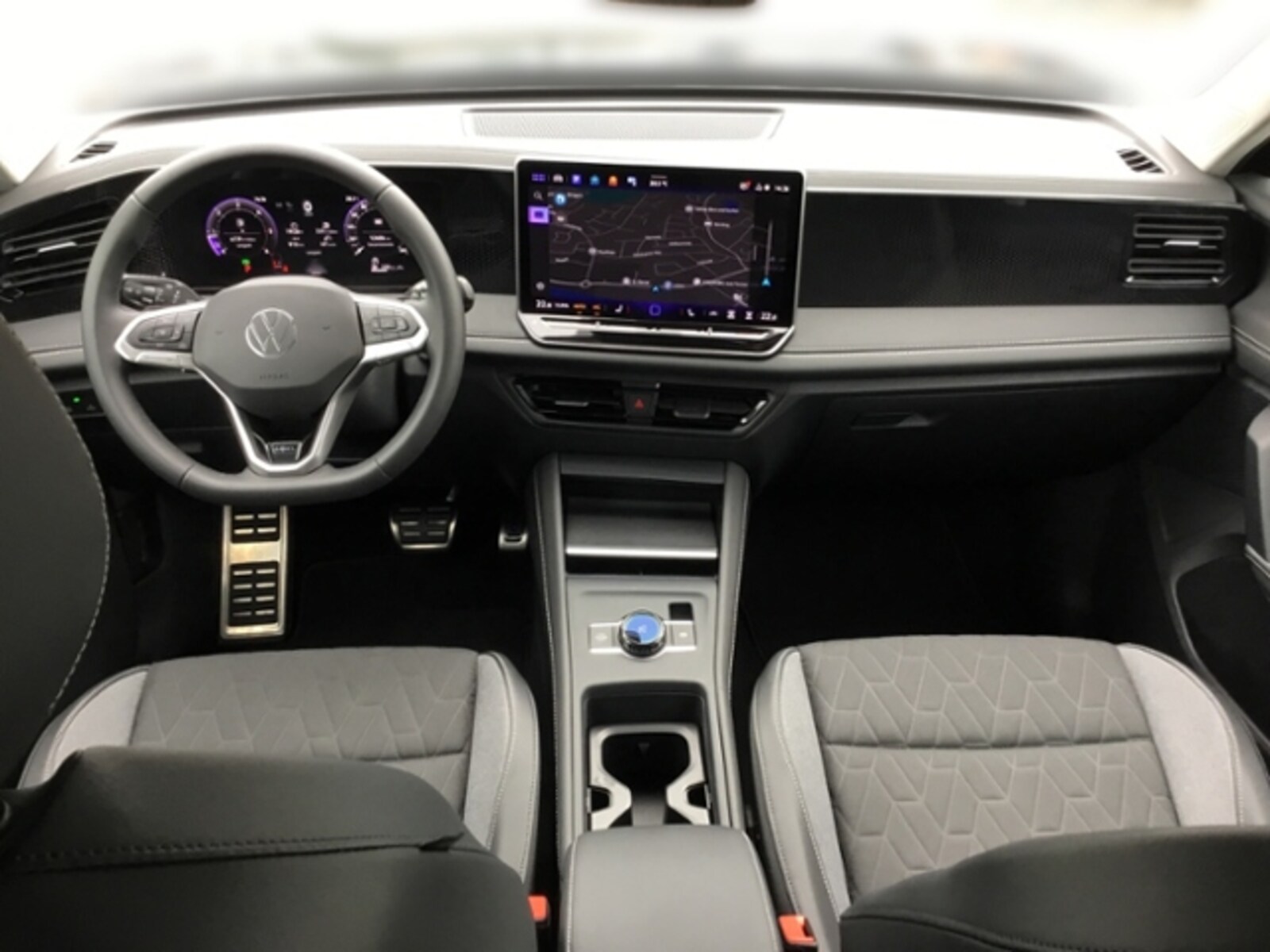 Volkswagen Tiguan – Bild 11