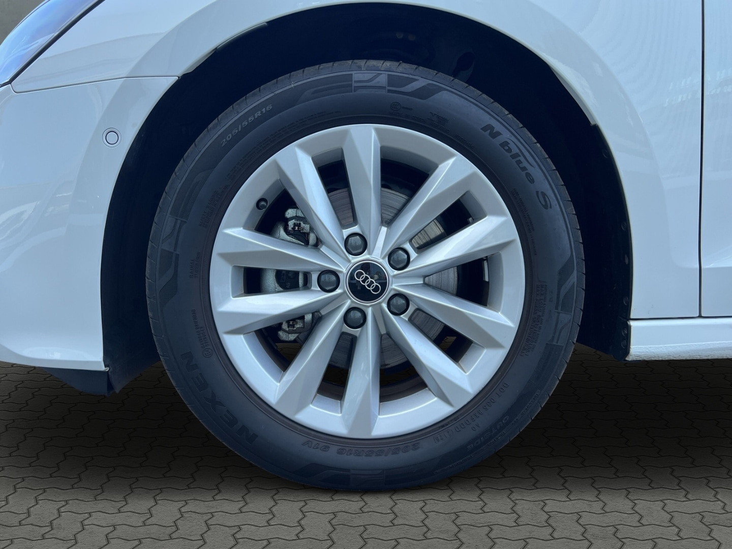 Bild über Audi A3 Sportback TFSI Schaltgetriebe - für weitere Informationen kontaktieren Sie den Audi Partner