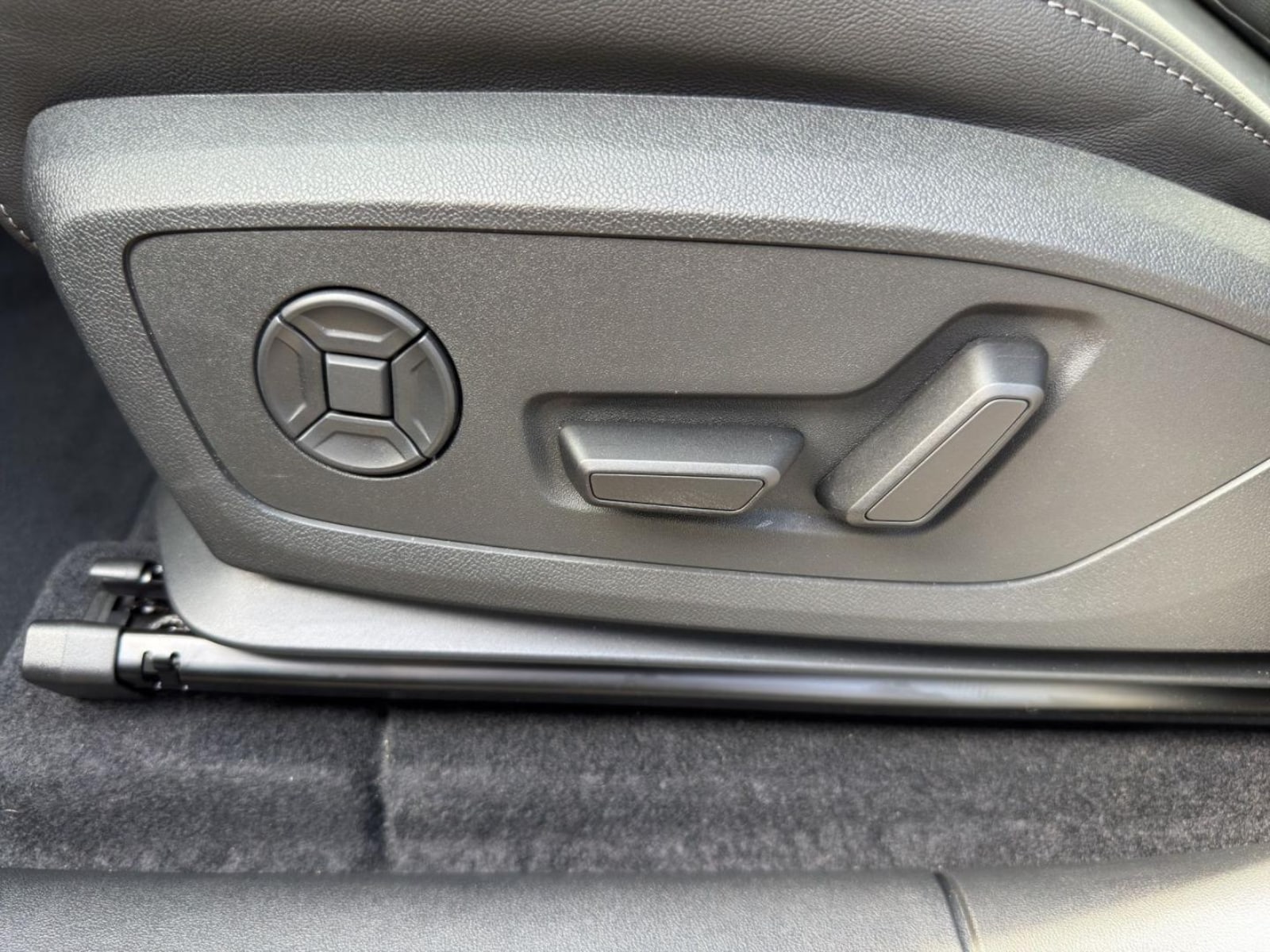 Audi Q6 e-tron – Bild 21