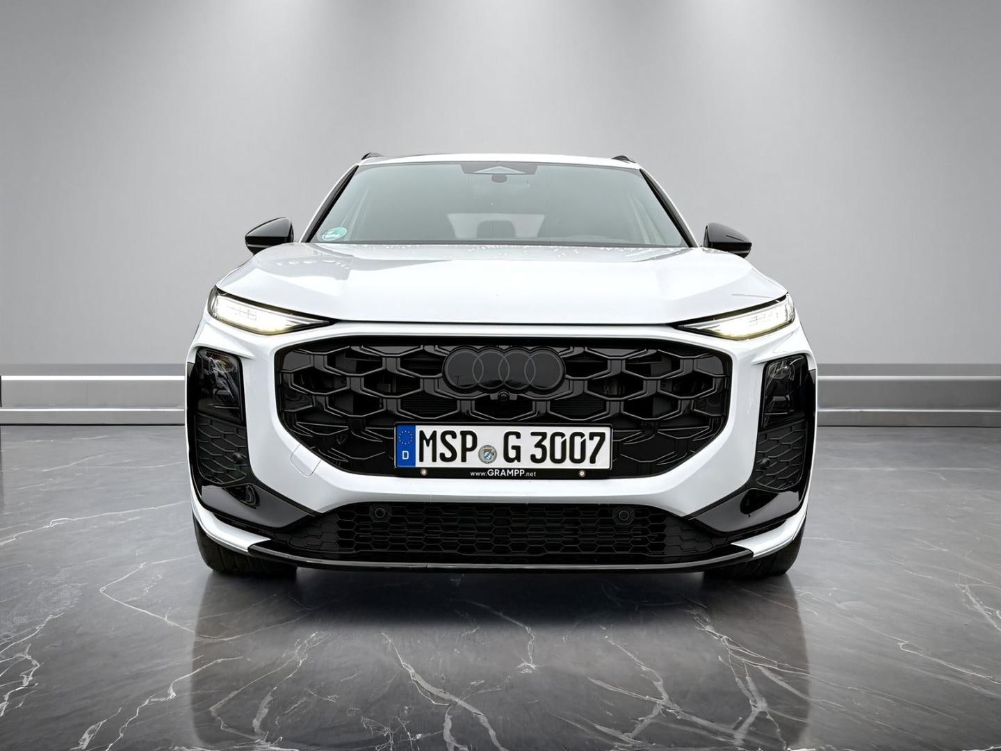 Bild über Audi Q3 SUV TDI 110 kW S tronic - für weitere Informationen kontaktieren Sie den Audi Partner
