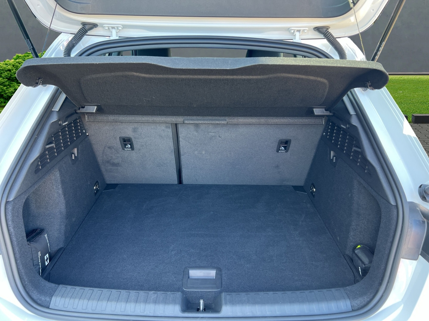 Bild über Audi A3 Sportback TFSI Schaltgetriebe - für weitere Informationen kontaktieren Sie den Audi Partner