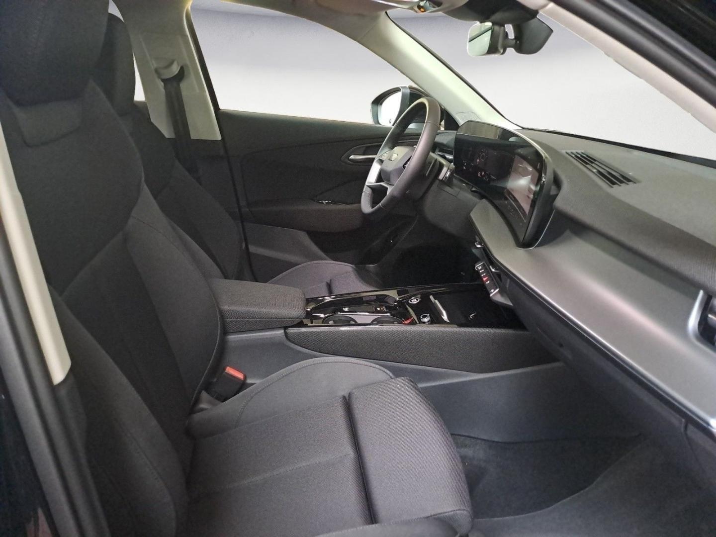 Bild über Audi Q3 SUV TFSI 110 kW S tronic - für weitere Informationen kontaktieren Sie den Audi Partner