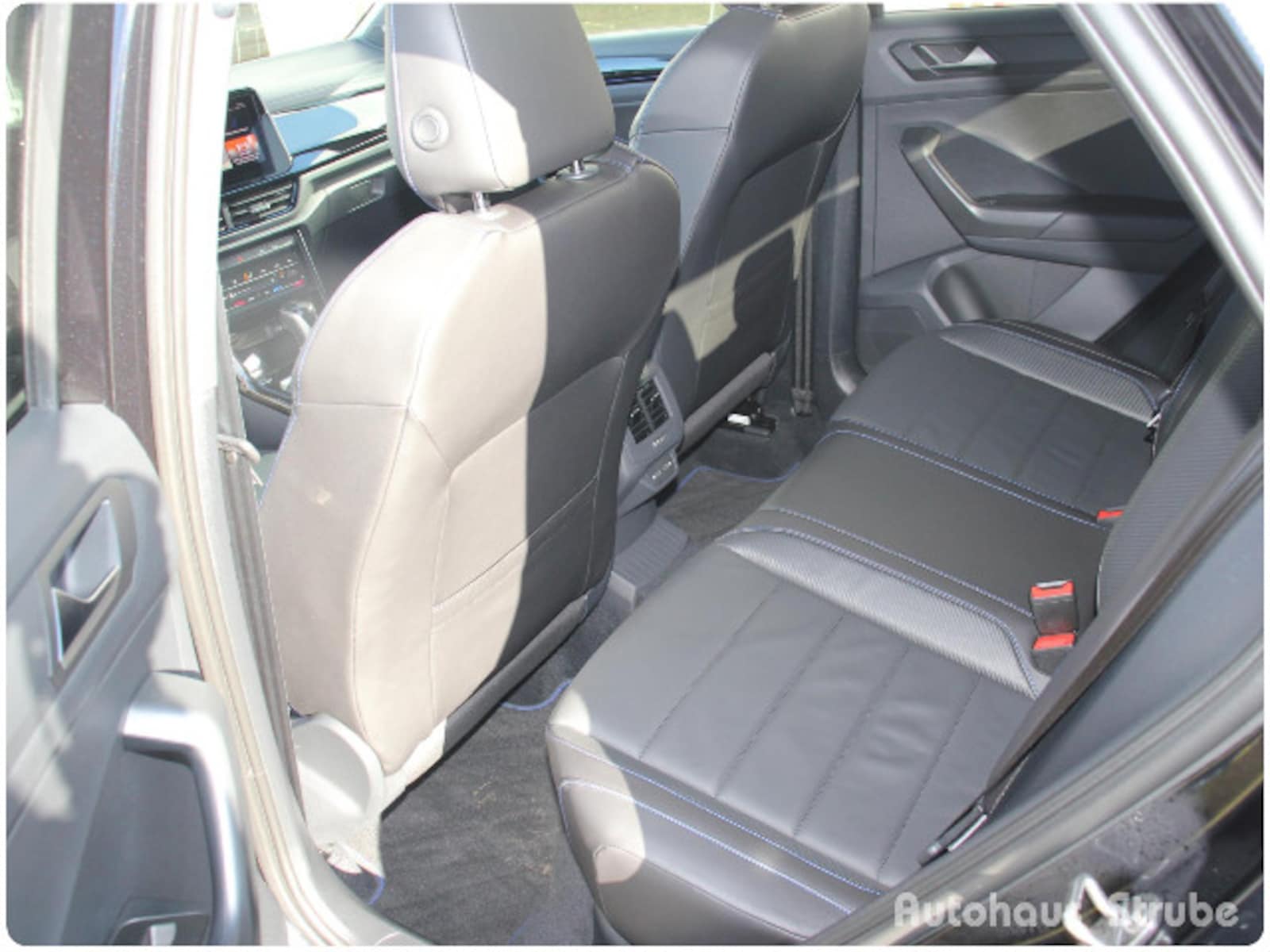 Volkswagen T-Roc – Bild 14