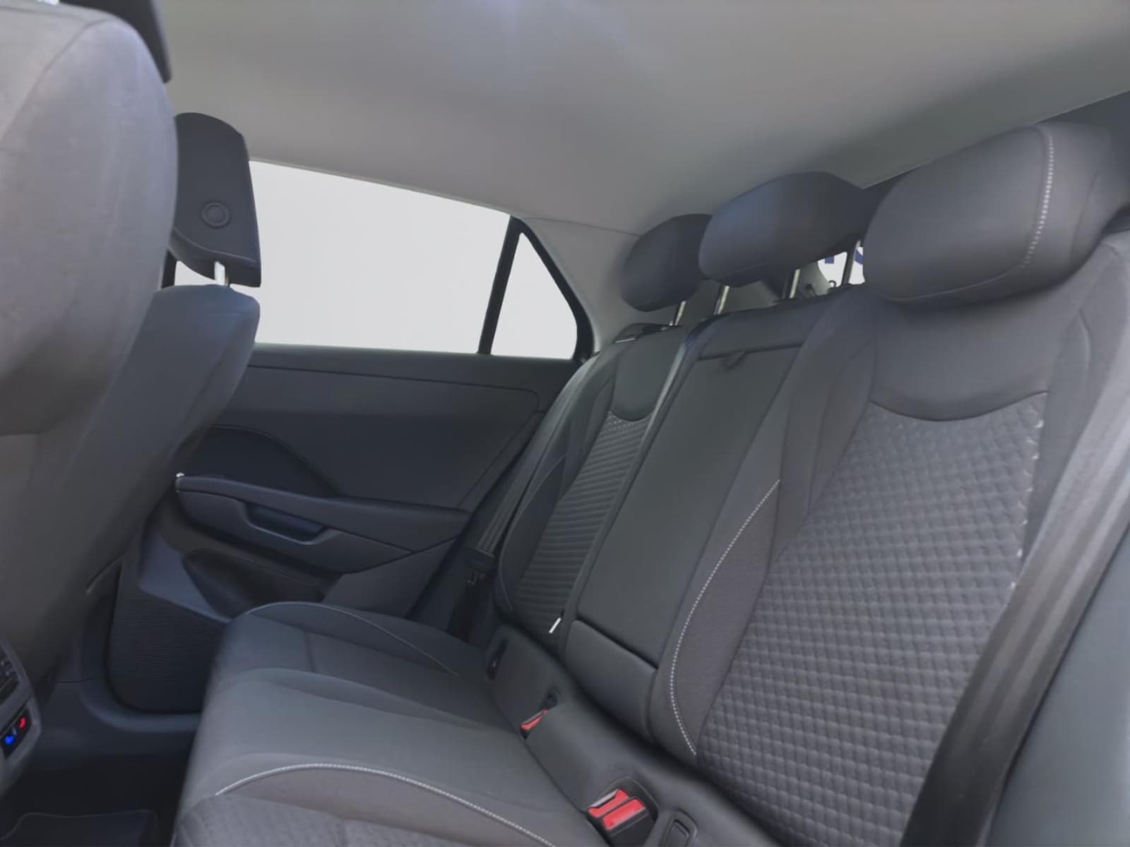 Volkswagen T-Roc – Bild 15
