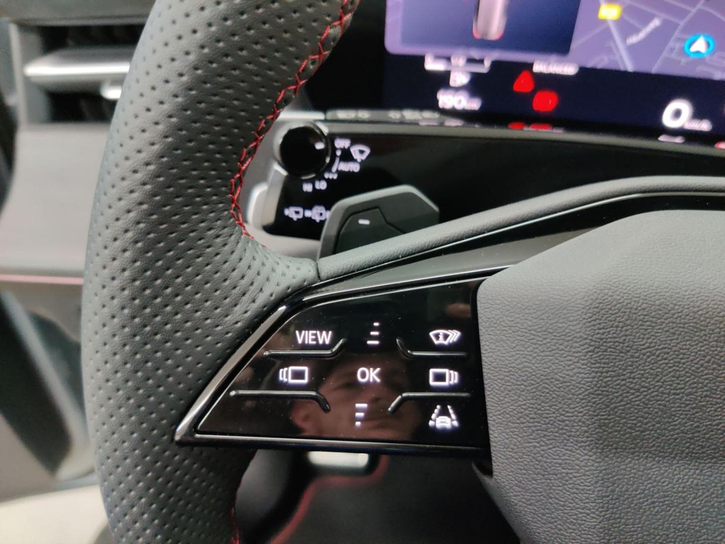 Bild über Audi Q3 SUV TFSI quattro 195 kW S tronic - für weitere Informationen kontaktieren Sie den Audi Partner