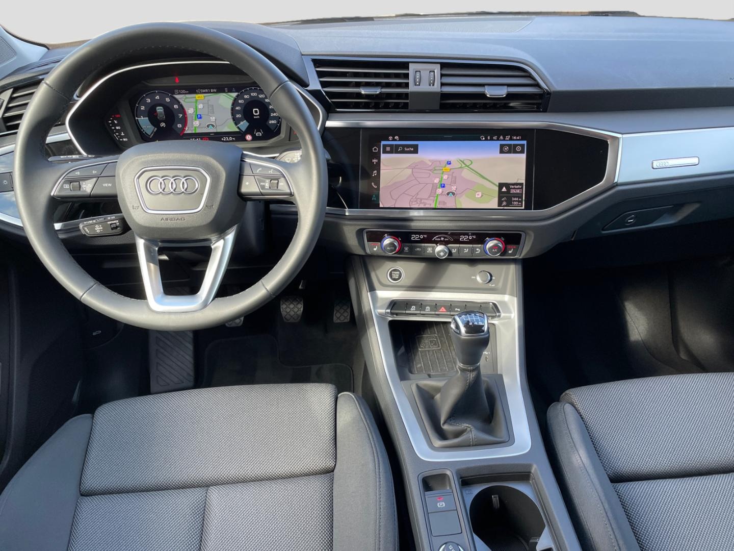 Bild über Audi Q3 advanced 35 TFSI Schaltgetriebe - für weitere Informationen kontaktieren Sie den Audi Partner