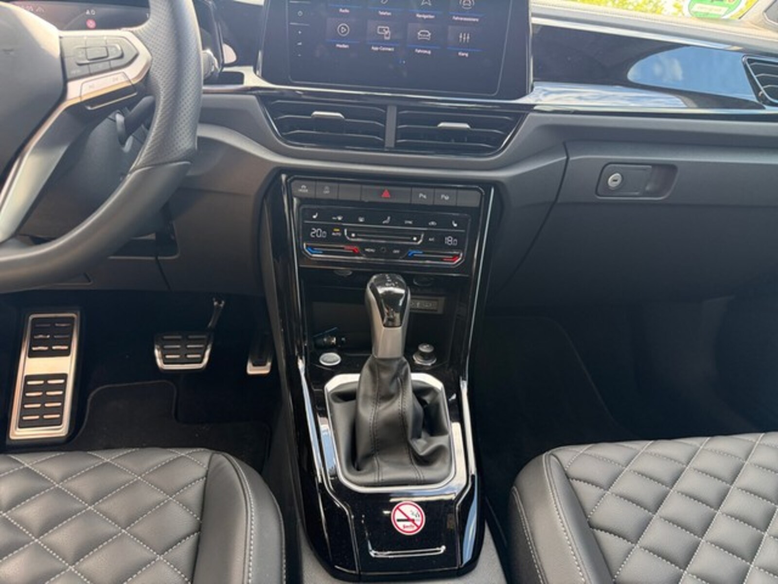 Volkswagen T-Roc Cabriolet – Bild 15