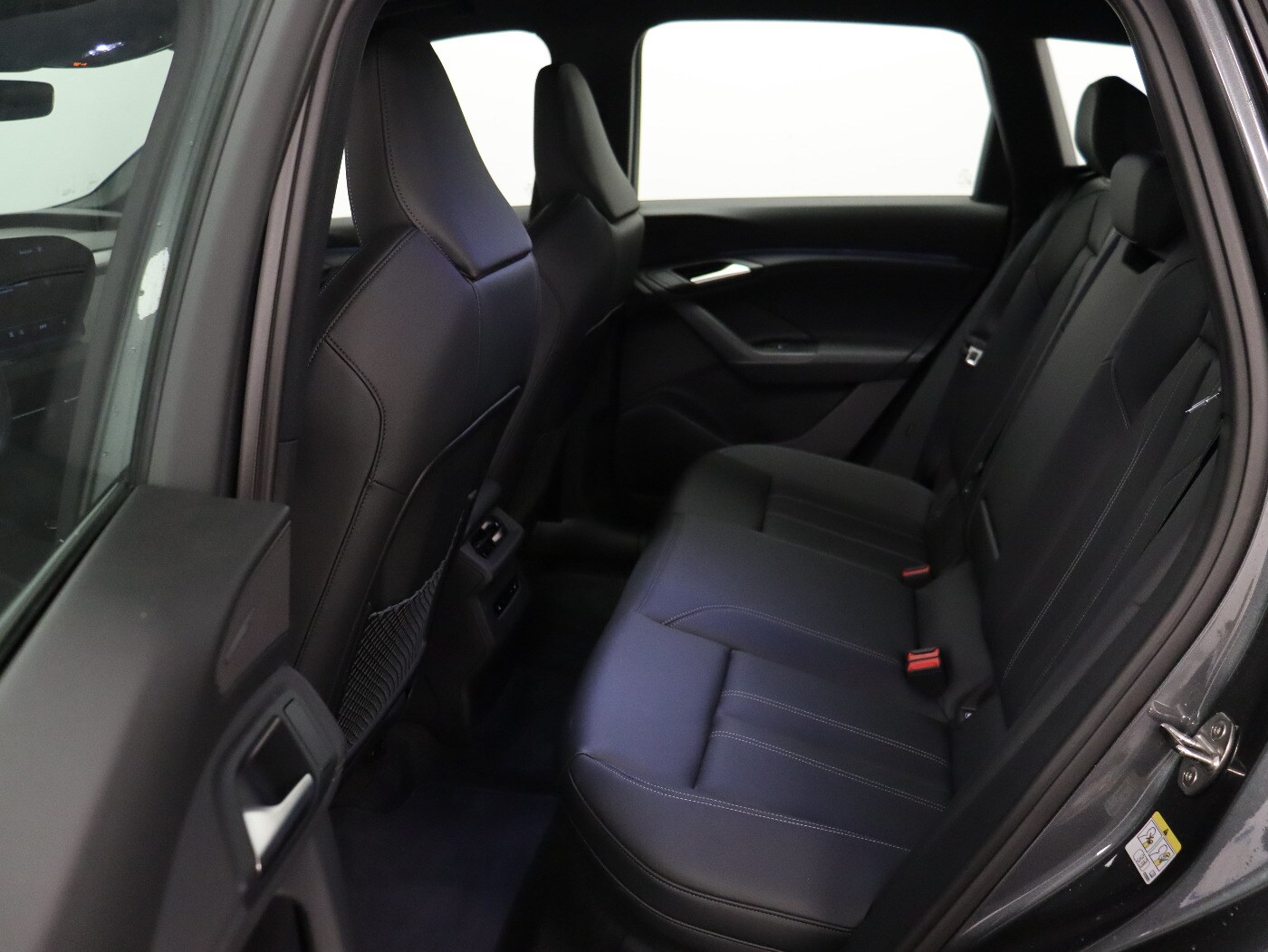 Image about Audi Q6 SUV e-tron e-tron quattro