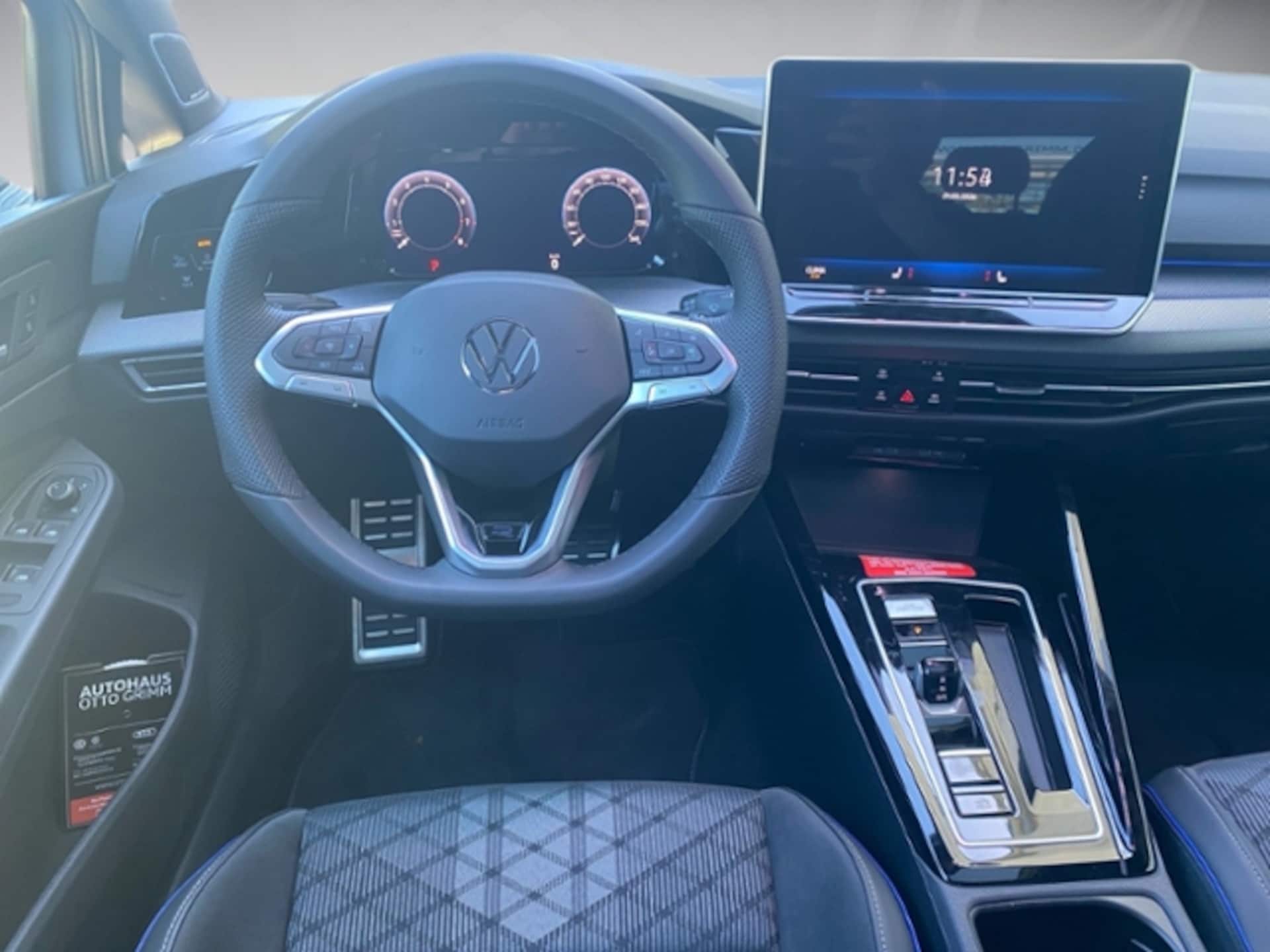 Volkswagen Golf R-Line