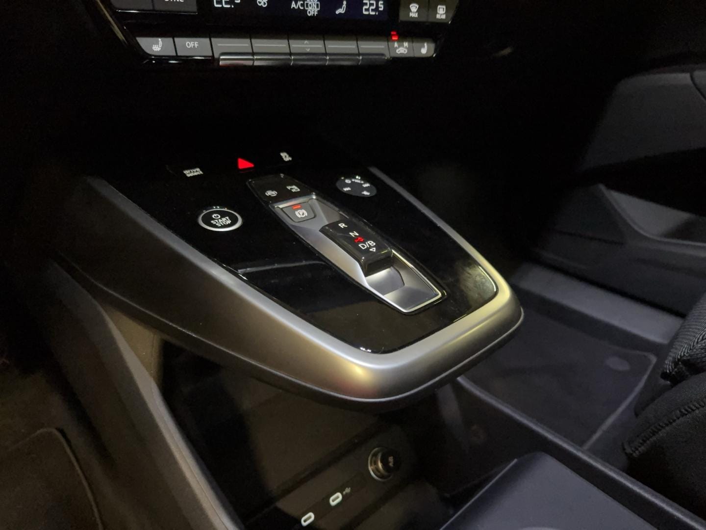 Image about Audi Q4 e-tron 40 e-tron 150,00 kW