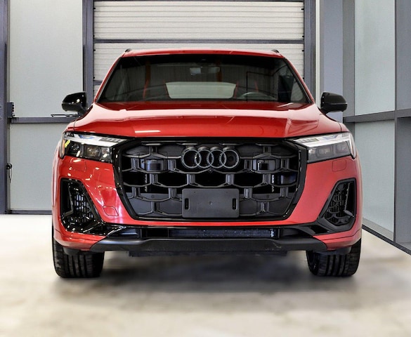 2025 Audi SQ7