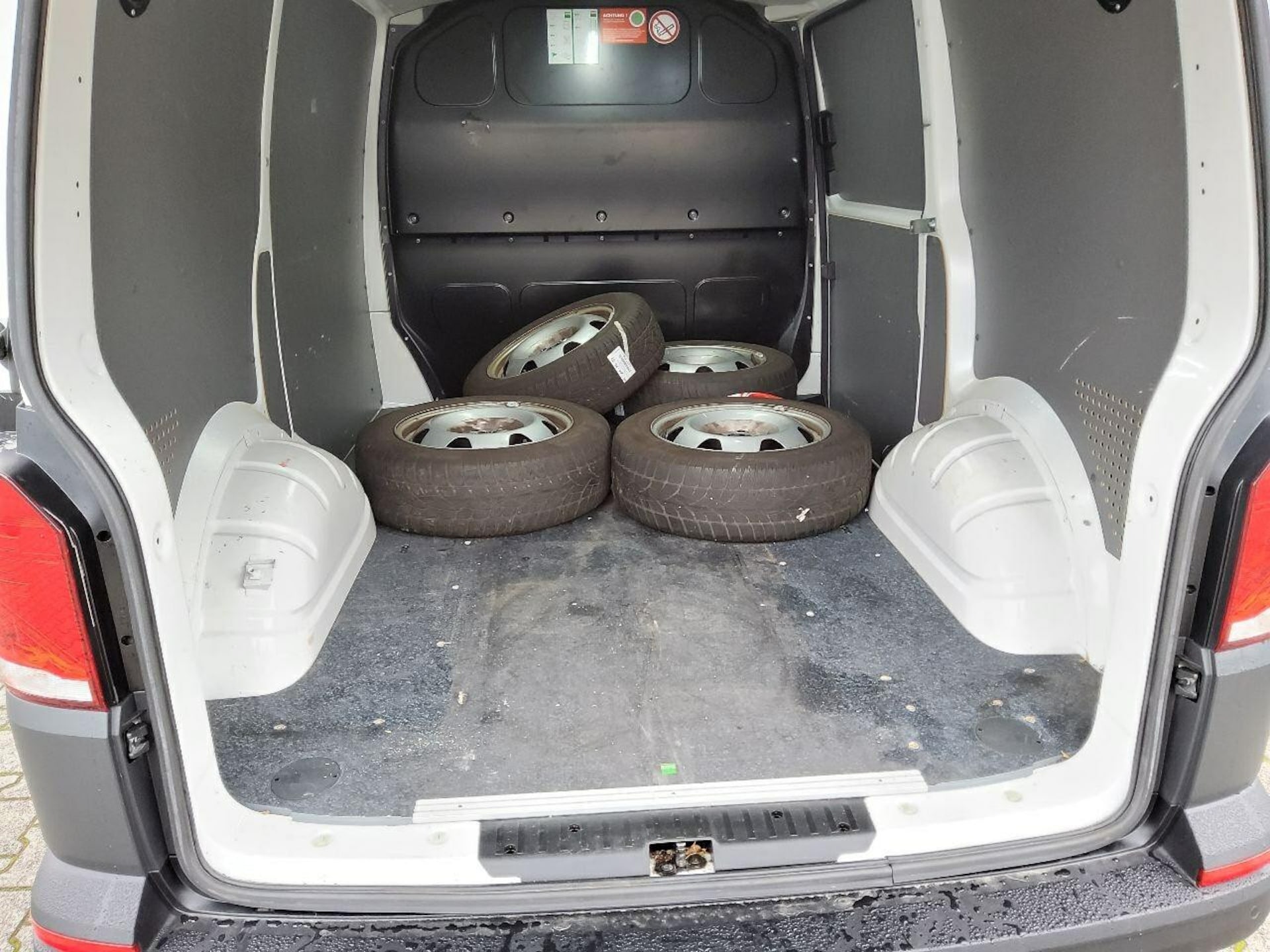 Volkswagen T6.1 Transporter Kasten kurzer Radstand