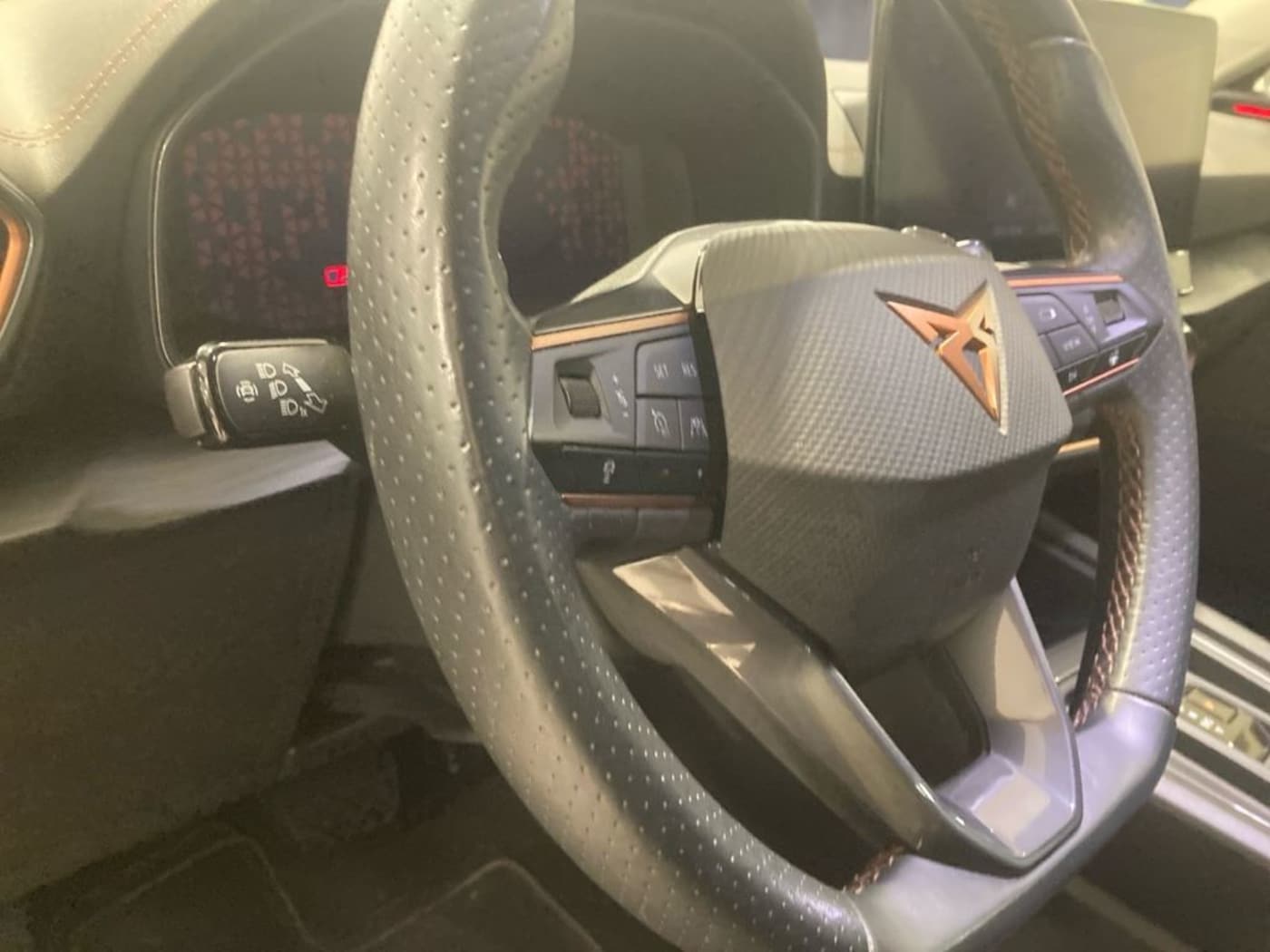CUPRA Formentor 1.5 TSI DSG 110 kW (150 CV) — photo 9