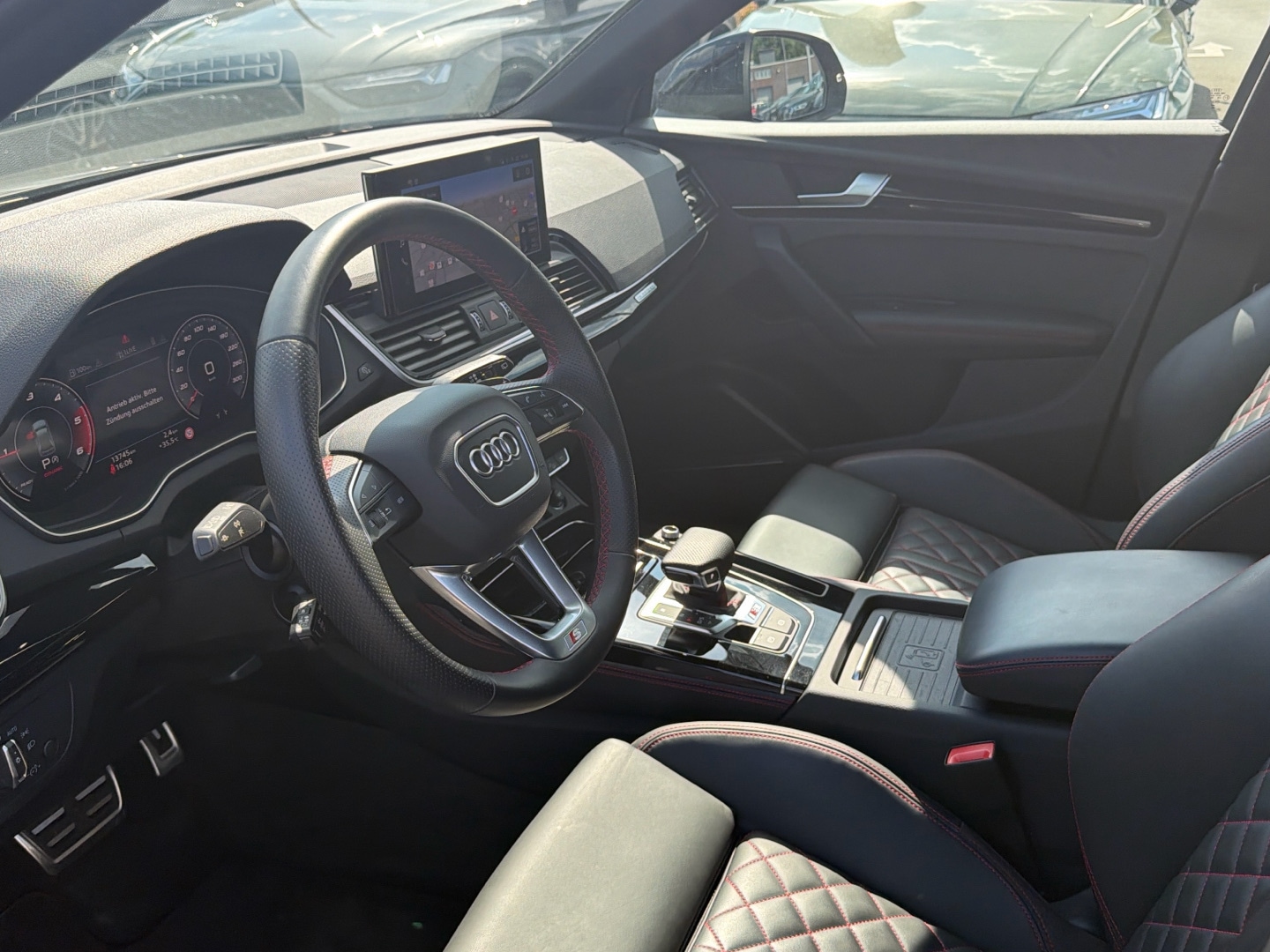Bild über Audi SQ5 Sportback TDI tiptronic - für weitere Informationen kontaktieren Sie den Audi Partner