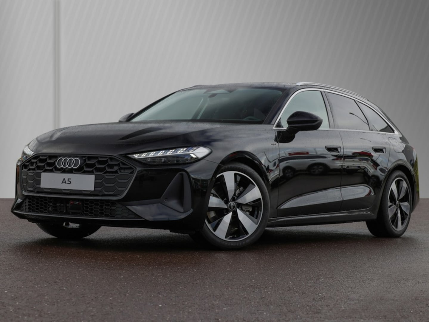 Bild über Audi A5 Avant e-hybrid e-hybrid quattro 220 kW S tronic - für weitere Informationen kontaktieren Sie den Audi Partner