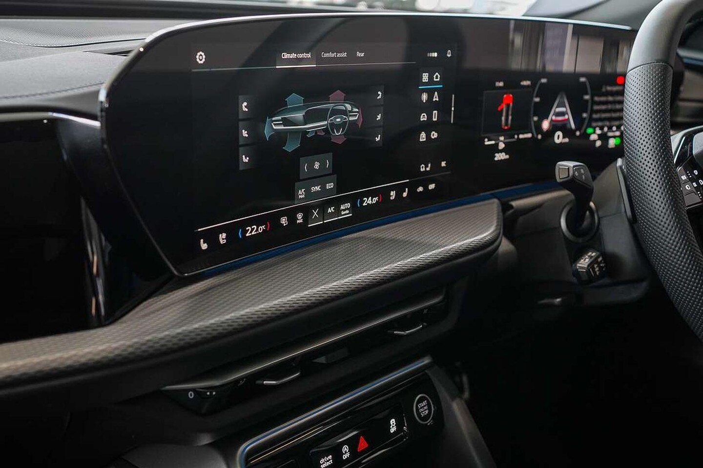 Image about Audi Q5 SUV TFSI quattro 200 kW sport