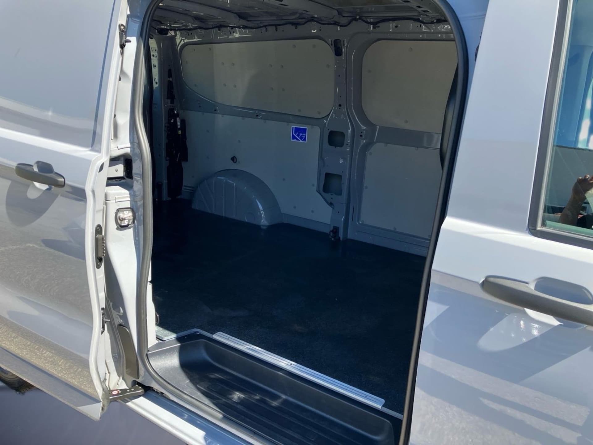 Volkswagen Transporter Kasten langer Radstand