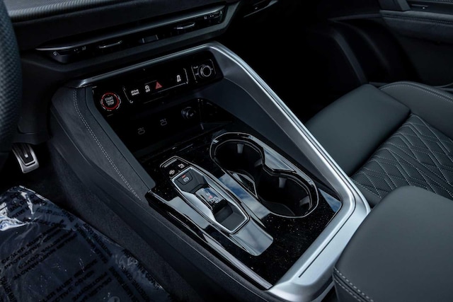 2026 Audi SQ5 Premium Plus - Photo 21