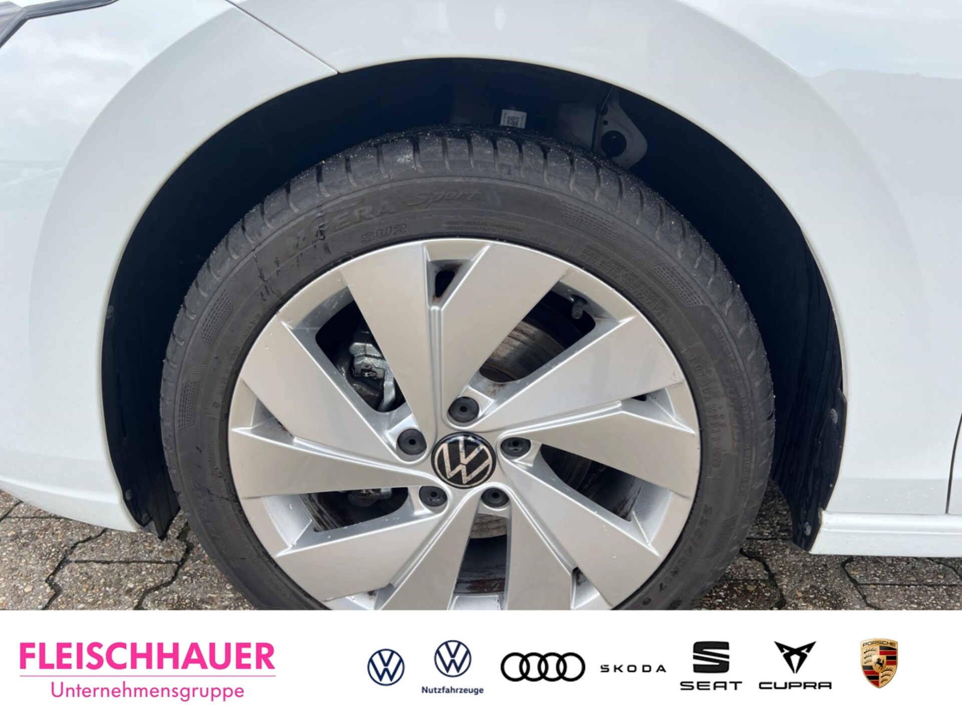 Volkswagen Golf Style