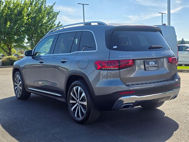 2023 Mercedes-Benz GLB 250