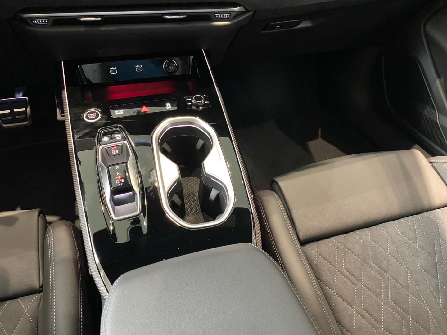 Bild über Audi A6 Limousine edition one TDI quattro 150 kW S tronic - für weitere Informationen kontaktieren Sie den Audi Partner