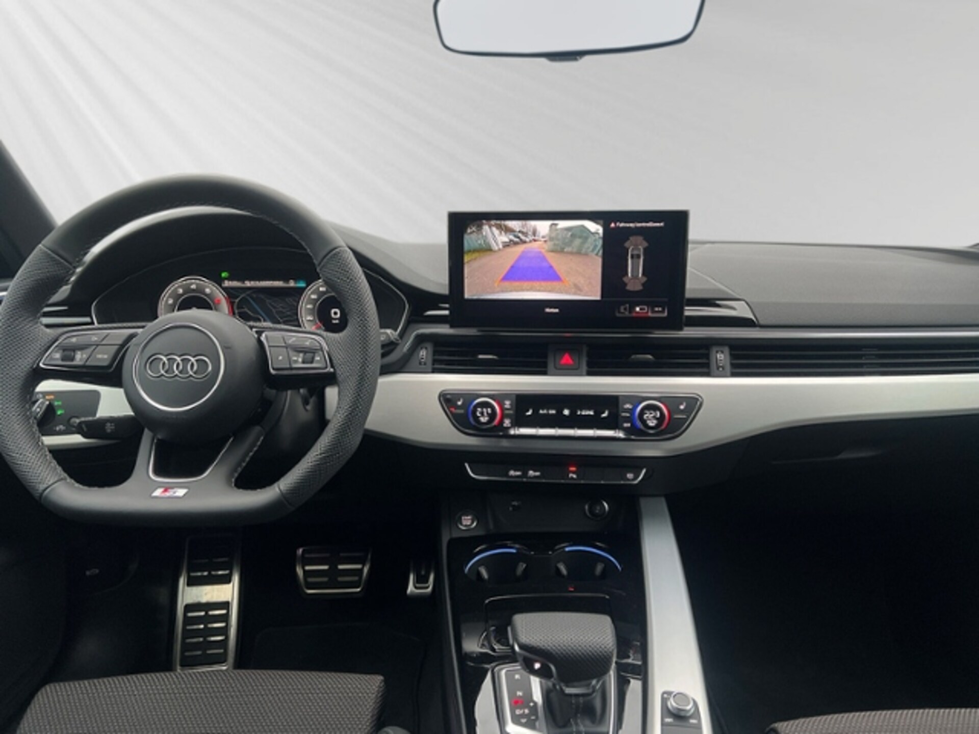 Audi A4 Avant S line