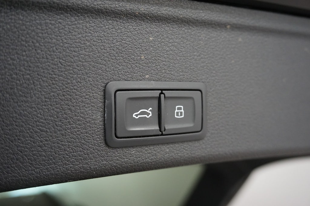 Bild som visar Audi RS 4 Avant RS 4 Avant 450 hk tiptronic - för mer information kontakta din Audi Partner