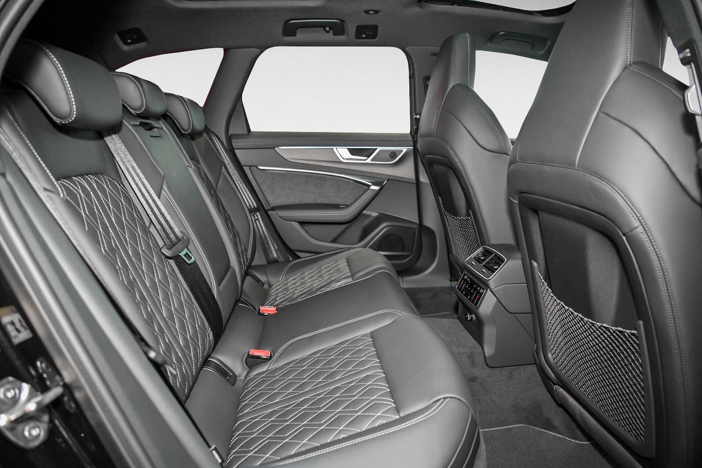 Bild über Audi S6 Avant TDI quattro tiptronic - für weitere Informationen kontaktieren Sie den Audi Partner