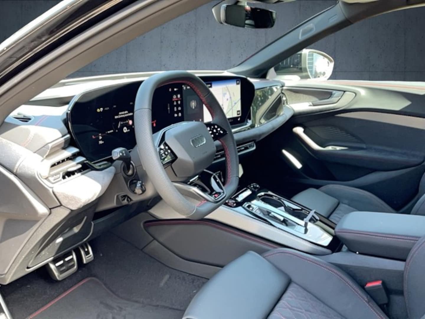 Bild über Audi A5 Avant TDI quattro 150 kW S tronic - für weitere Informationen kontaktieren Sie den Audi Partner