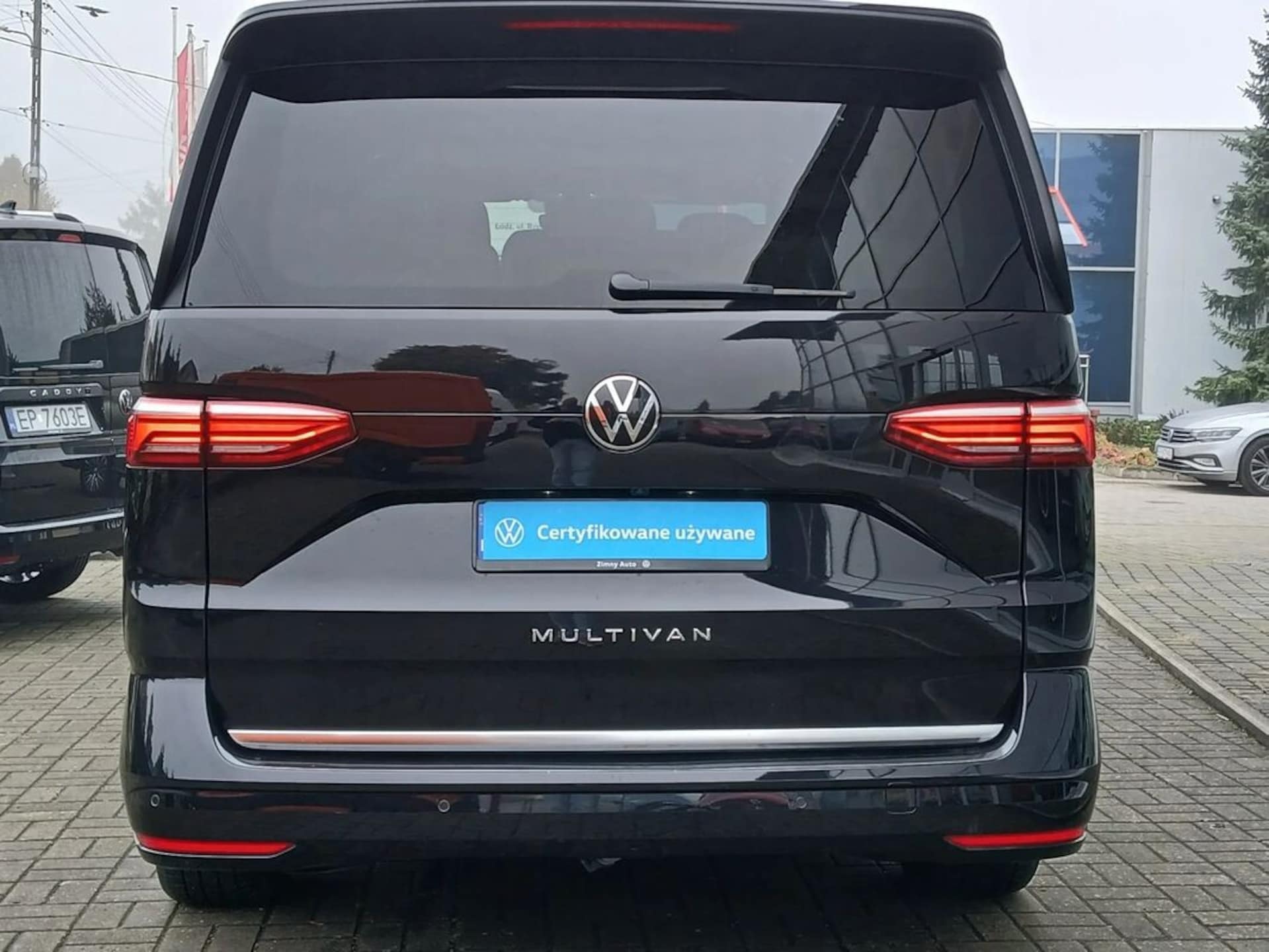 Volkswagen Multivan długi rozstaw osi Style