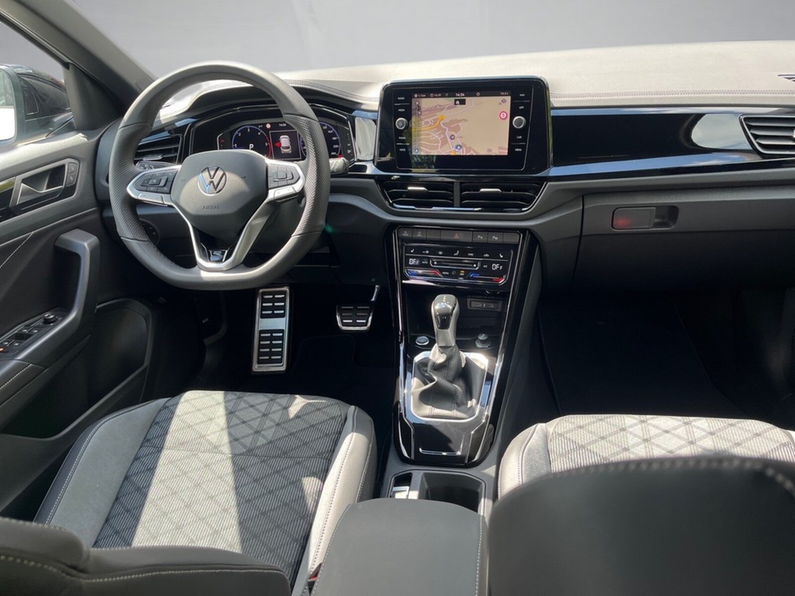 Volkswagen T-Roc – Bild 12
