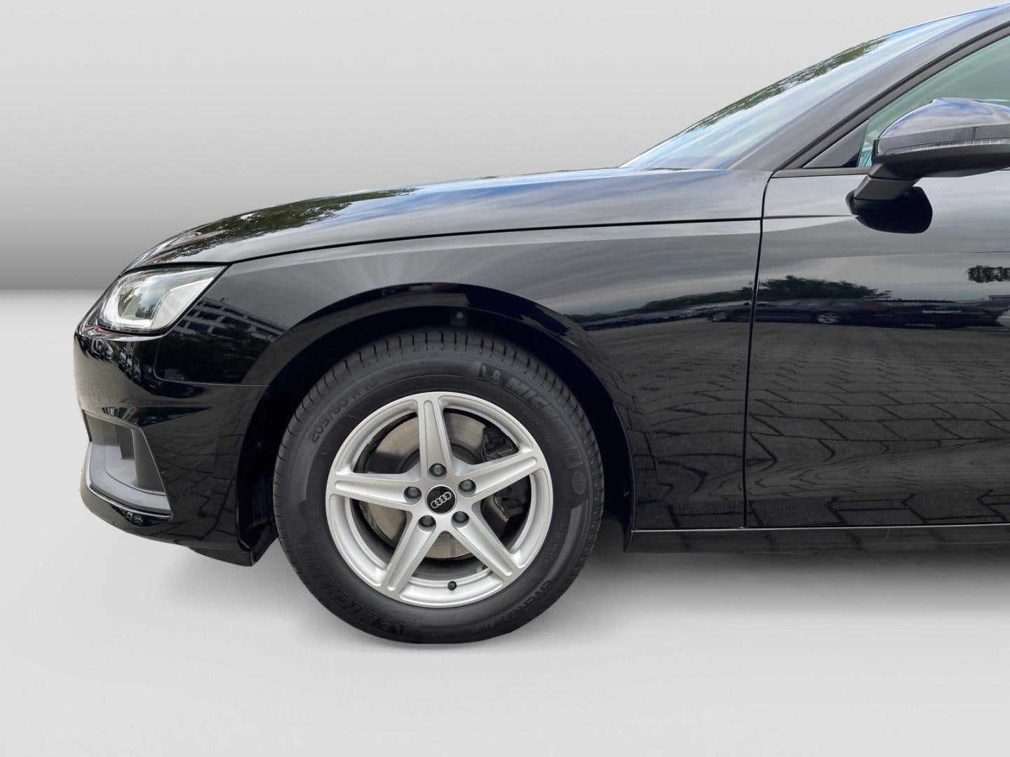 Bild über Audi A4 Avant 35 TFSI S tronic - für weitere Informationen kontaktieren Sie den Audi Partner