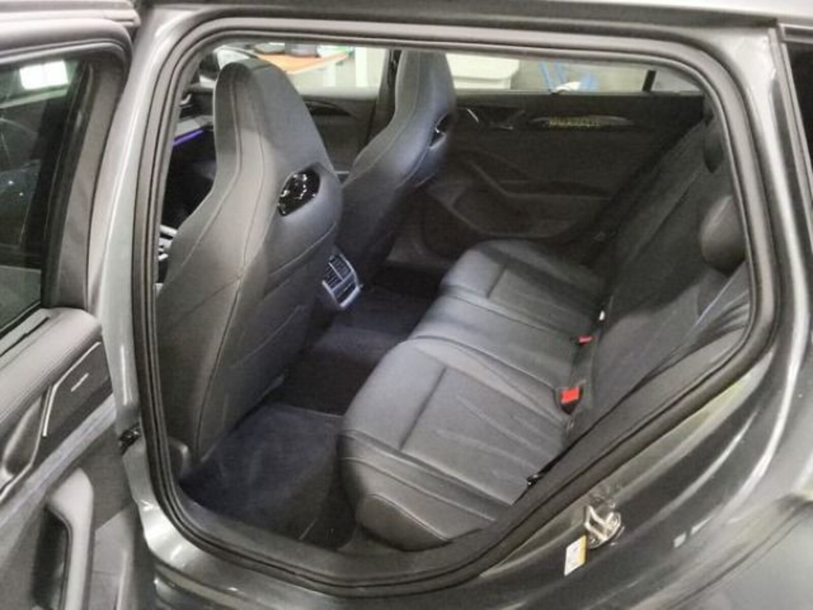 Volkswagen Passat – Bild 4