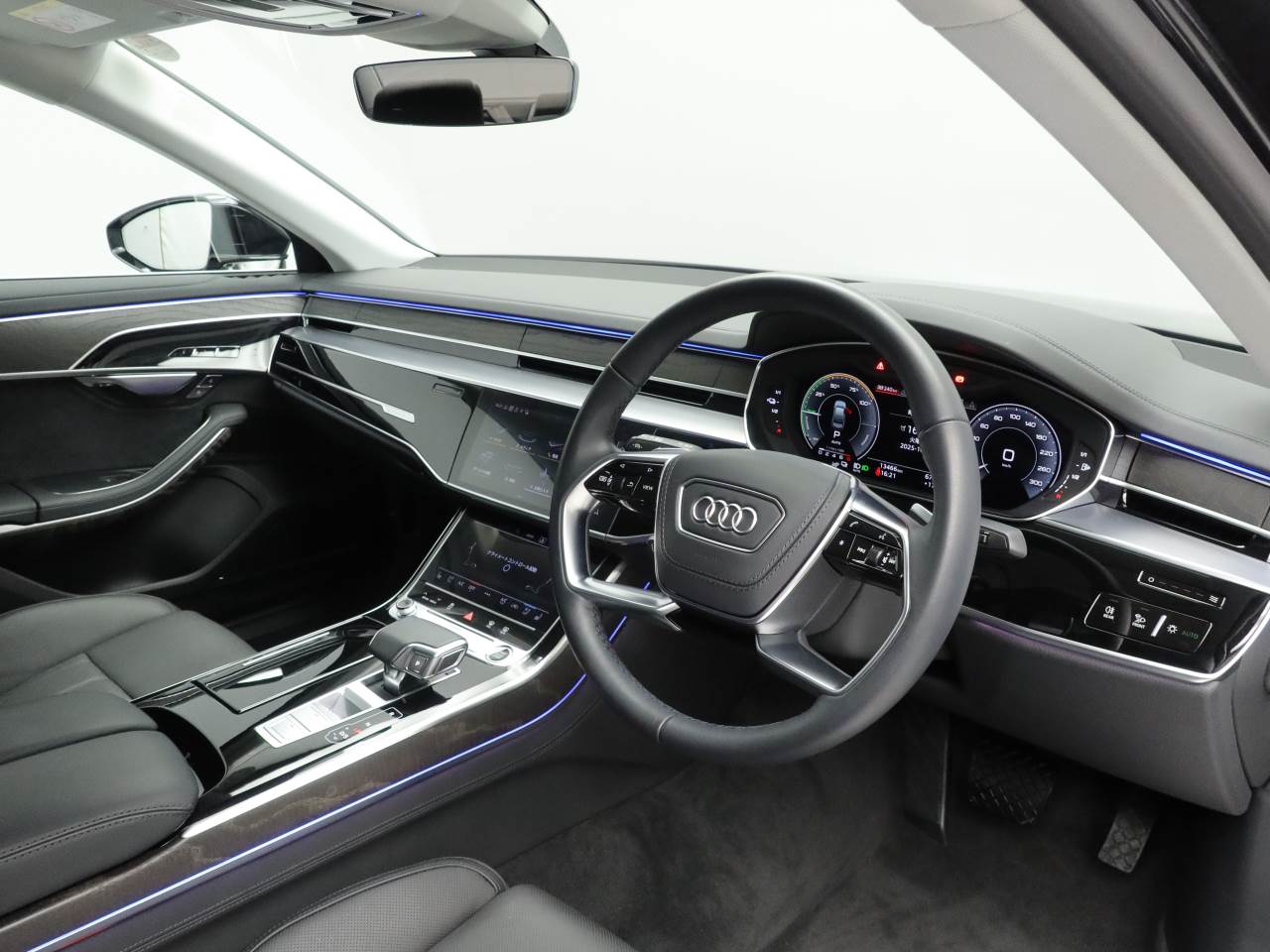 Audi A8 TFSI e 60 TFSI e quattro tiptronic for more details contact your dealer