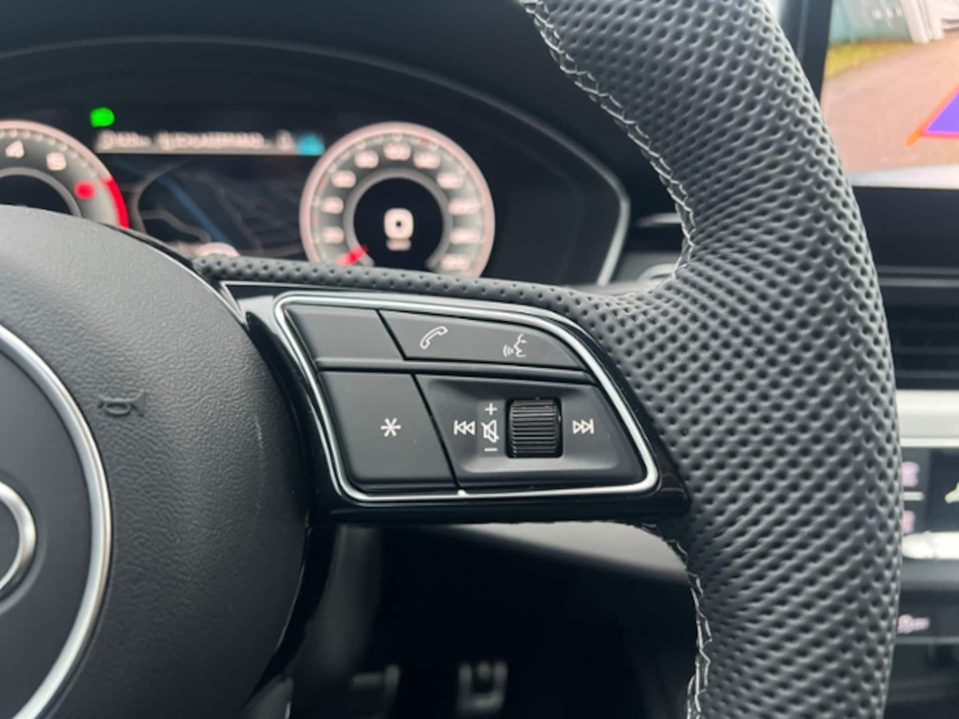 Audi A4 Avant S line