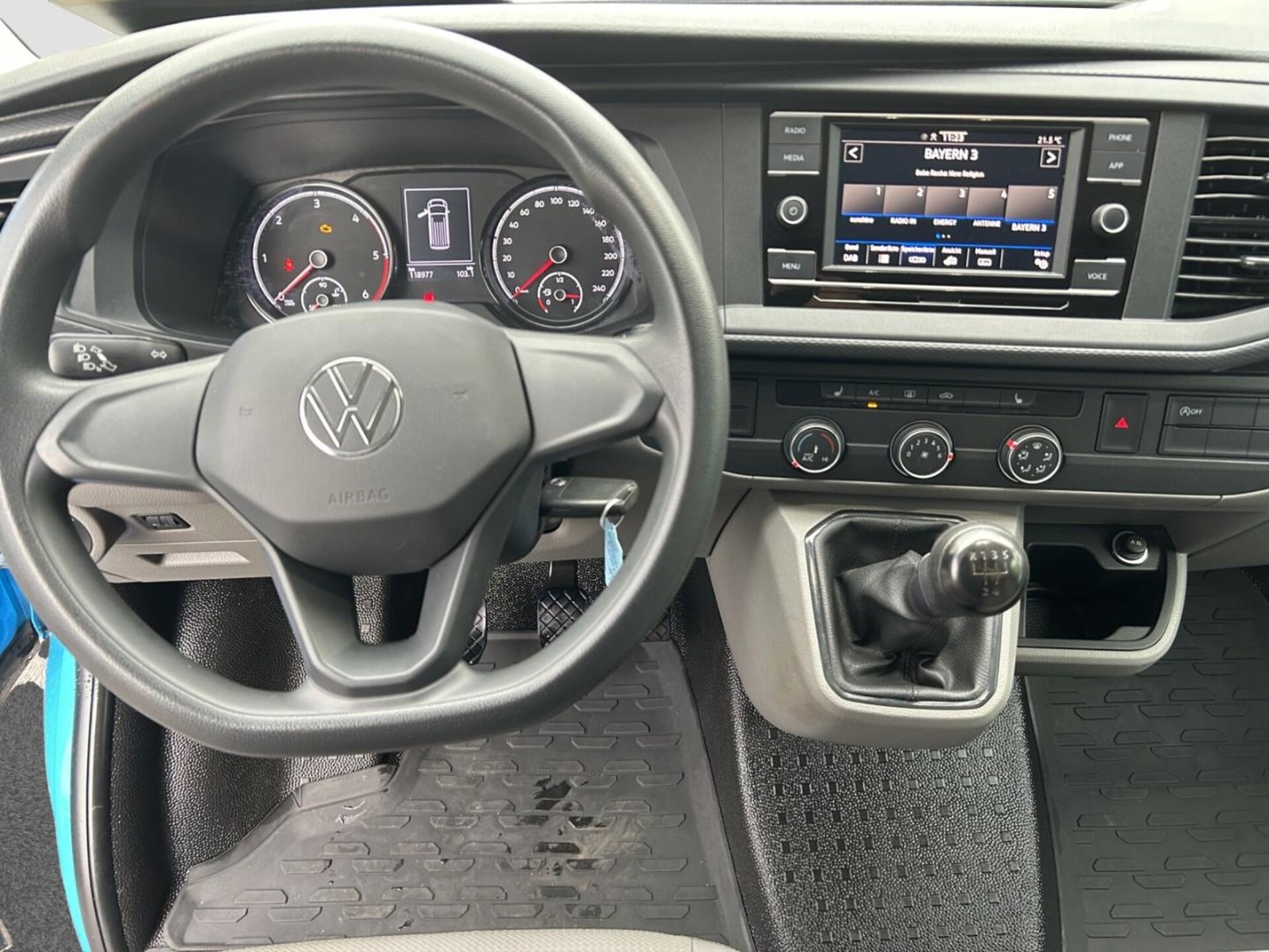 Volkswagen T6.1 Transporter Kasten langer Radstand