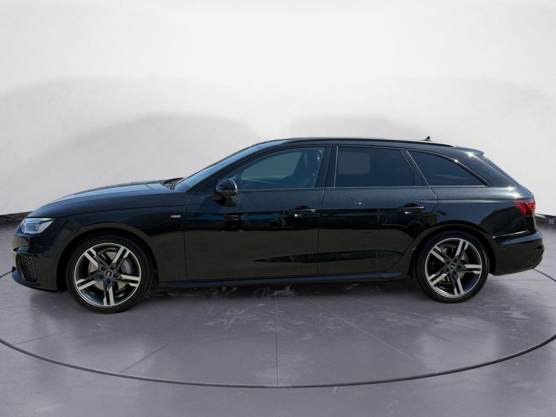 Audi A4 Avant S line