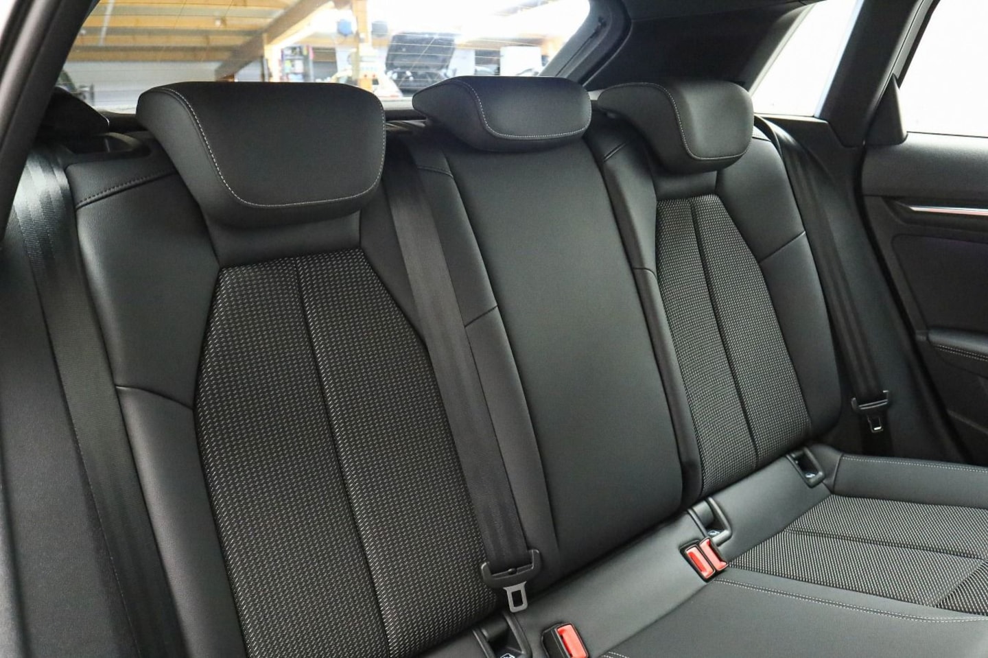 Bild über Audi S3 Sportback TFSI quattro S tronic - für weitere Informationen kontaktieren Sie den Audi Partner